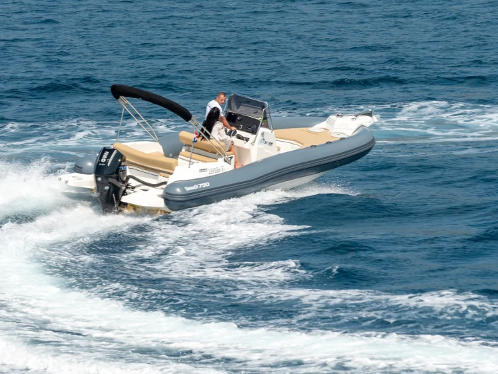 Boat rental Marlin Boat MARLIN 790 DYNAMIC in Trogir on Samboat