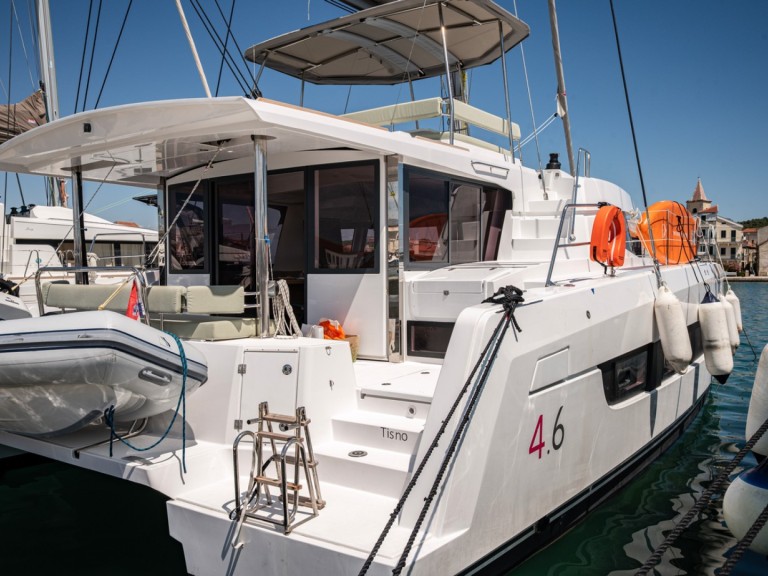 Bareboat Rental Catamaran Bali with a boat licence