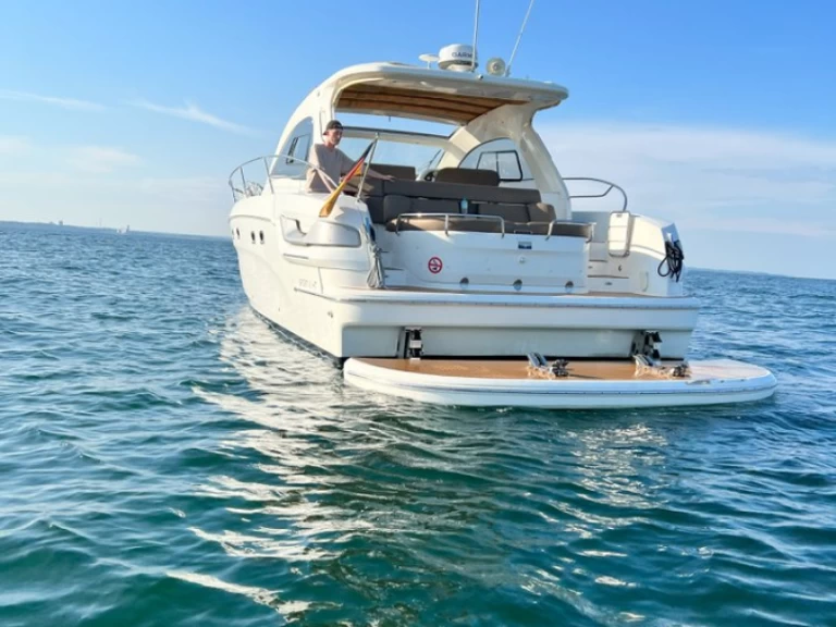 Bareboat Rental Luxury Yacht Bavaria with a boat licence