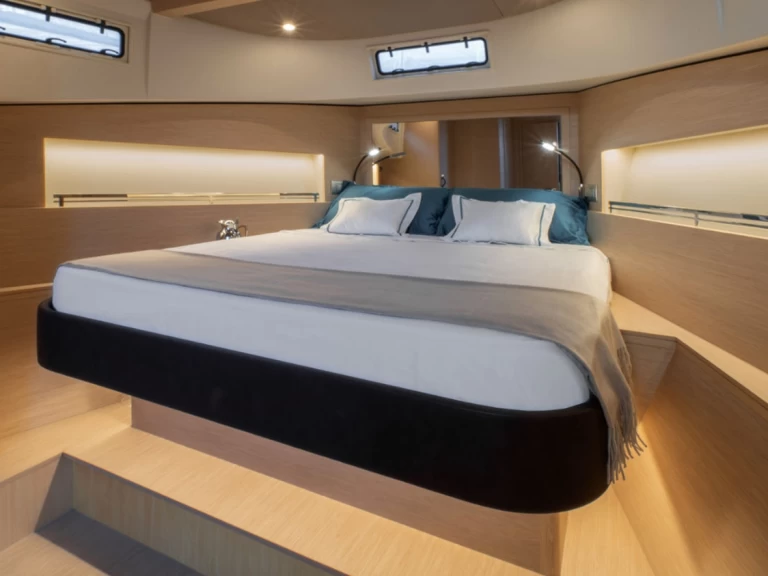 Motorboat for rent Split at the best price