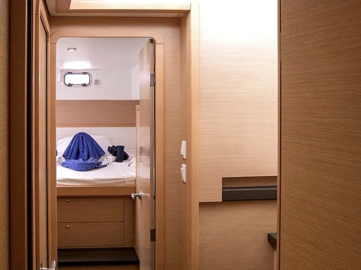 Rent a Lagoon Lagoon 39 Néa Péramos