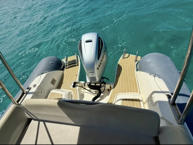 RIB rental in Hyères - Bwa Sport 26 GT