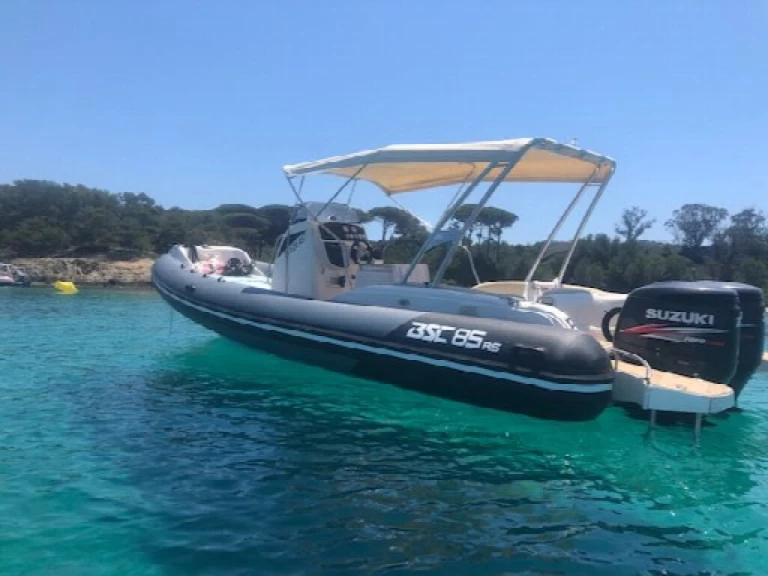 Boat rental Bsc bsc85 in Port de Hyères (St Pierre) on Samboat