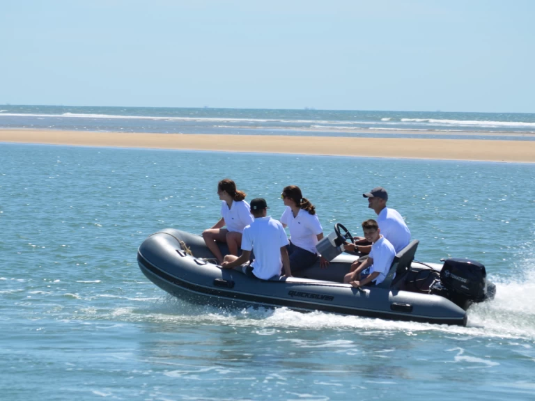 Boat rental Quicksilver Quicksilver 380 Alu Rib in El Rompido on Samboat