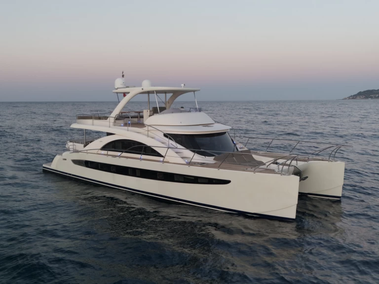 Yacht charter Port Hercule cheap 62