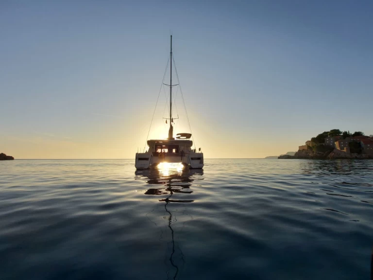 Fountaine Pajot Helia 44 in Port-de-Bouc on SamBoat