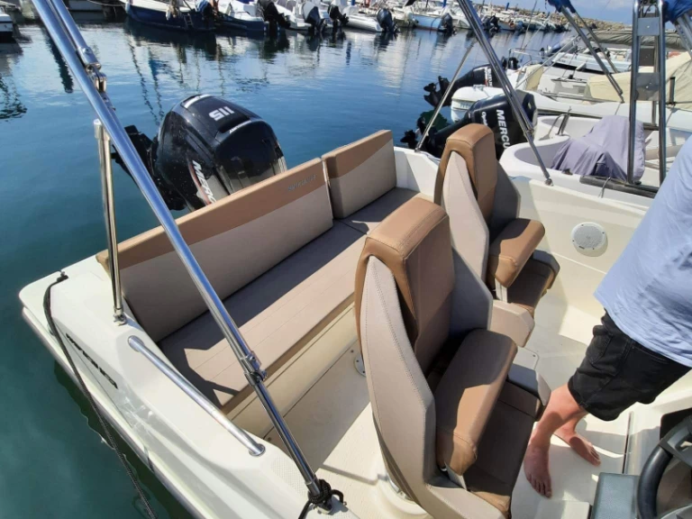 Quicksilver Activ 605 Sundeck in Argelès-sur-Mer on SamBoat