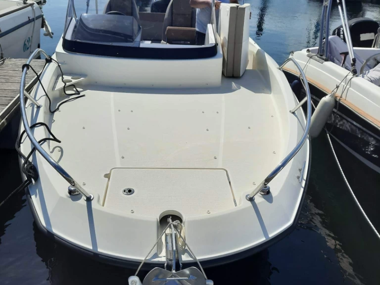 Motorboat rental in Argelès-sur-Mer - Quicksilver Activ 605 Sundeck