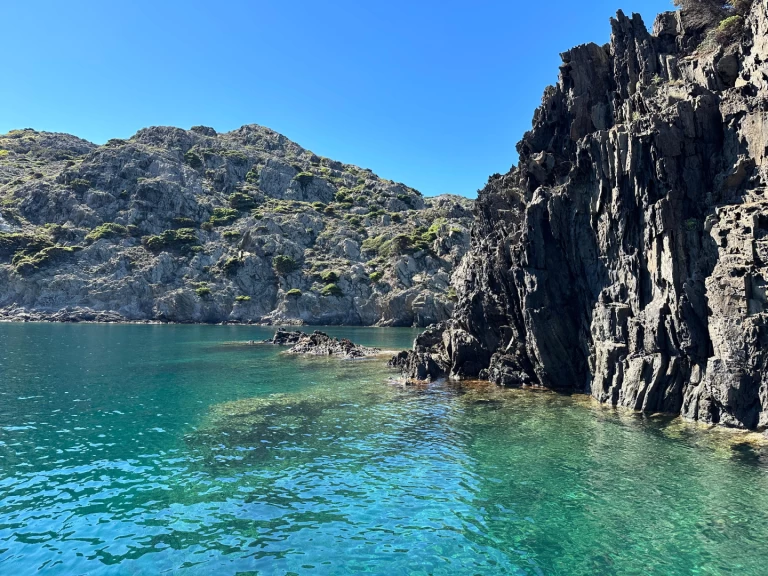 Motorboat rental with or without captain Pascual Cadaqués