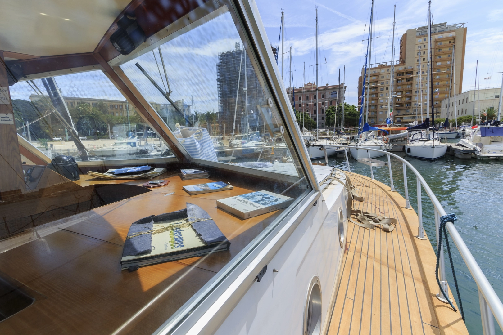 Yacht charter Cagliari Port cheap STELVIO CS287/D