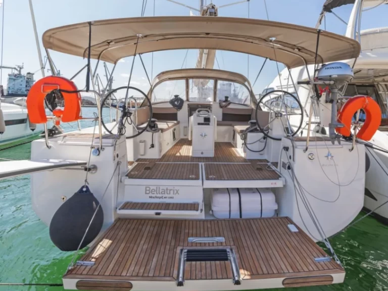 Bareboat Rental Sailboat Jeanneau with a boat licence