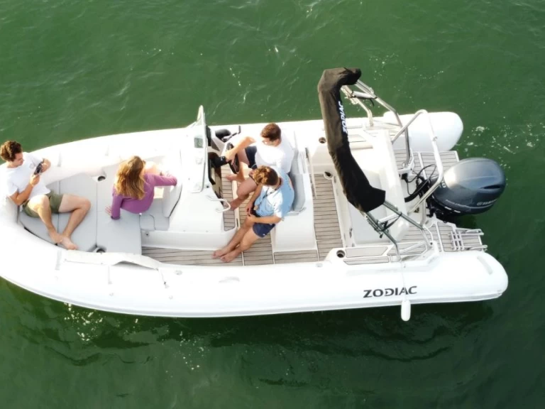 RIB rental in Arcachon - Zodiac Medline 5.8