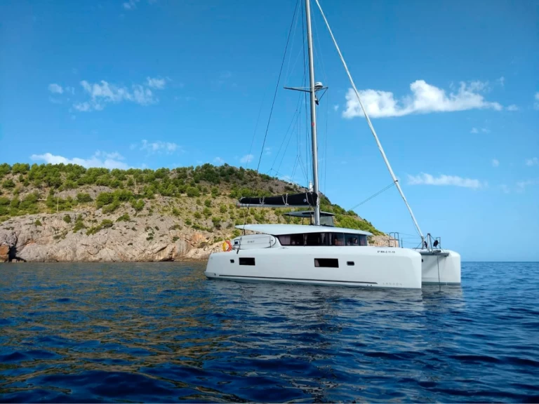 Catamaran for rent Sant Antoni de Portmany at the best price