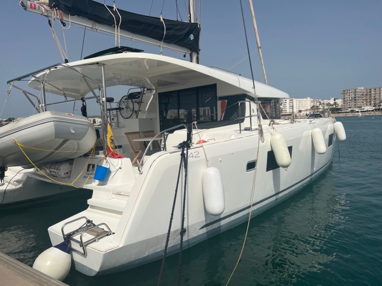 Yacht charter Sant Antoni de Portmany cheap Lagoon 42