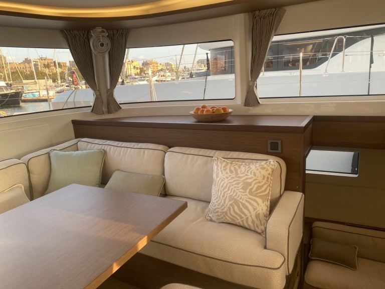 Boat rental Lagoon Lagoon 46 in Sant Antoni de Portmany on Samboat