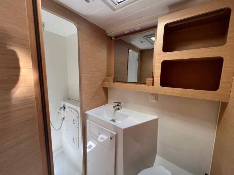 Lagoon Lagoon 42 in Sant Antoni de Portmany on SamBoat