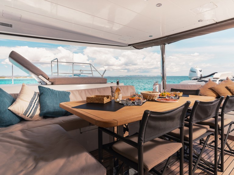 Bareboat Rental Catamaran Lagoon with a boat licence