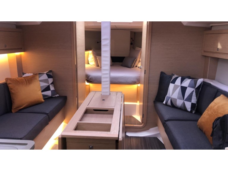 Yacht charter Sant Antoni de Portmany cheap Dufour 37