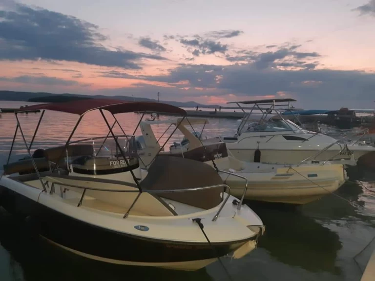 Yacht charter Biograd na Moru cheap 20 DECK