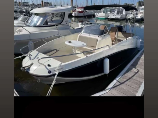 Motorboat rental in Marseille - Quicksilver Activ 555 Open