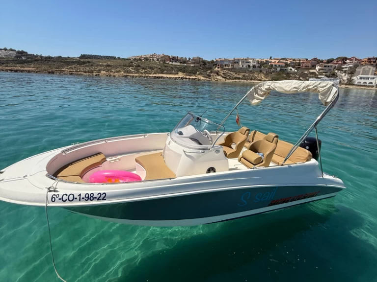 Bareboat Rental Motorboat Remus with a boat licence