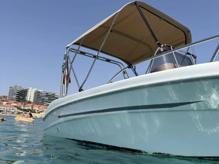 Sessa Marine Key Largo 23 in Alicante on SamBoat