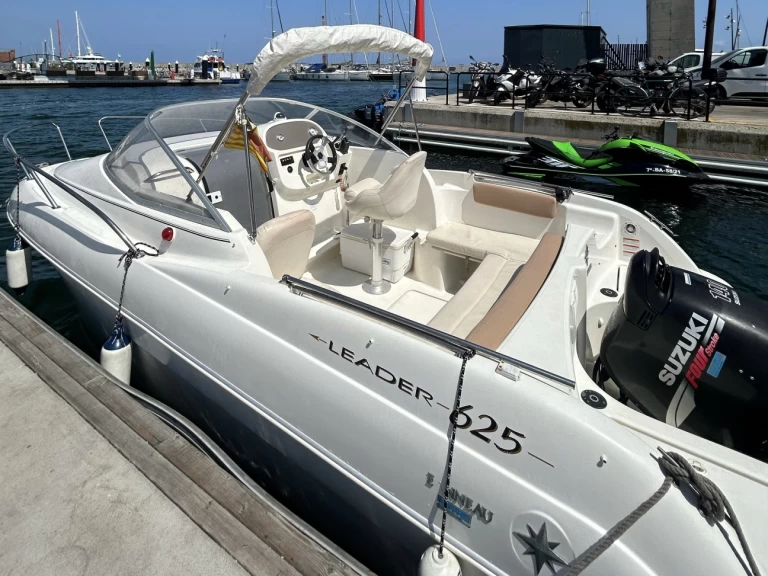 Motorboat rental with or without captain Jeanneau Palamós