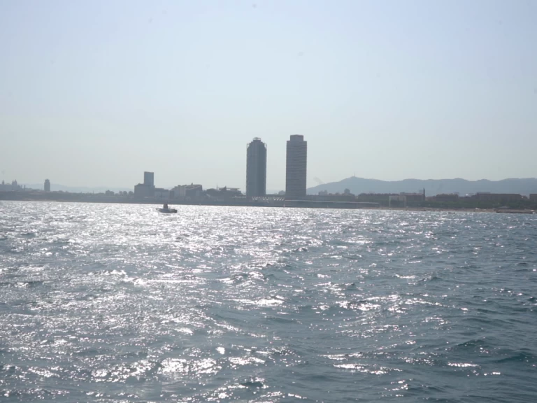 Bareboat Rental Sailboat Dresport S.A with a boat licence