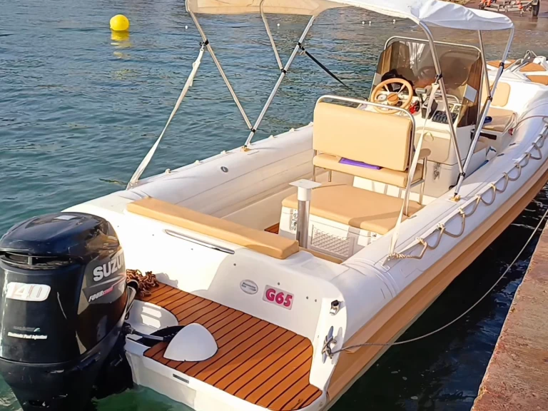 Gommonautica G65 in Ibiza Town on SamBoat