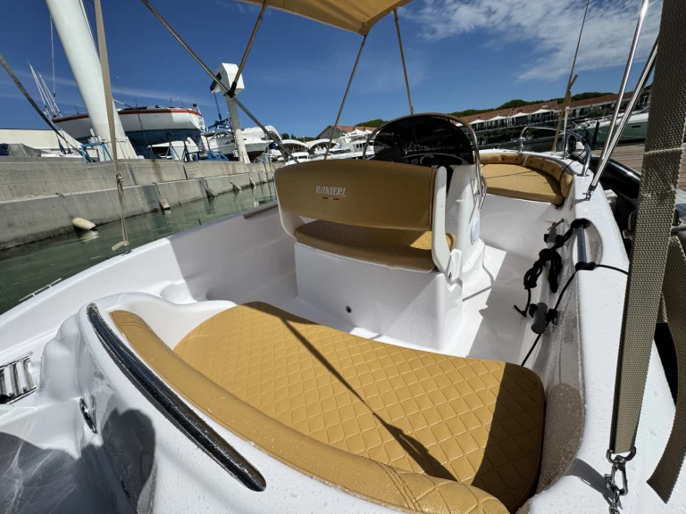 Motorboat for rent Lignano Riviera at the best price