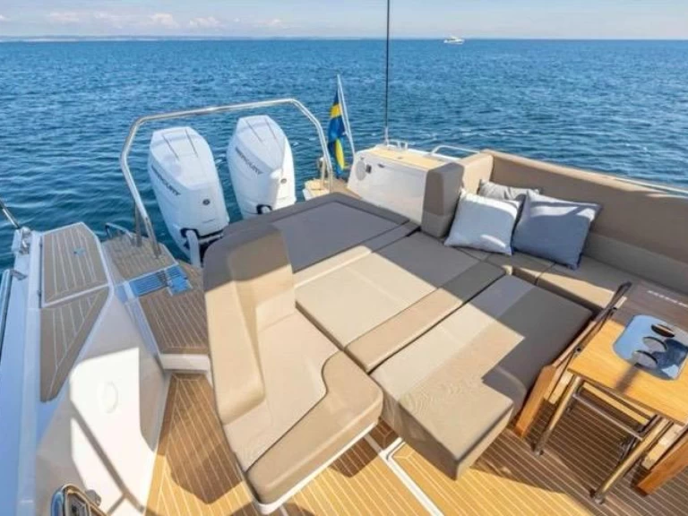 Boat rental Nimbus Nimbus T11 in Ajaccio on Samboat