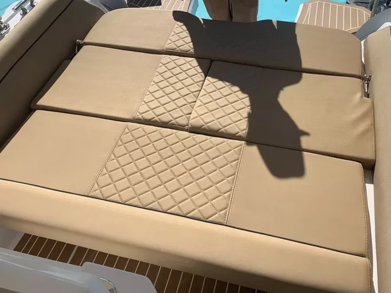 RIB for rent Juan-les-Pins at the best price