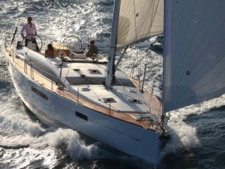 Bareboat Rental Sailboat Jeanneau with a boat licence
