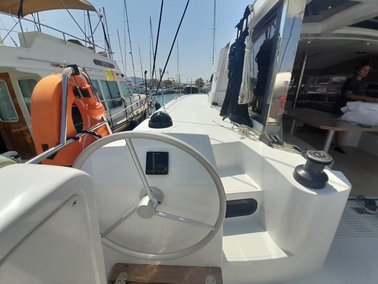 Catamaran for rent Lefkáda at the best price