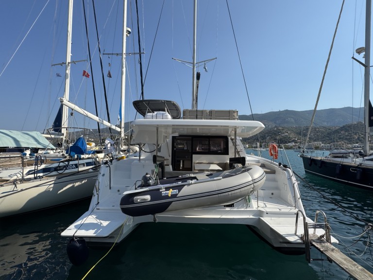 Catamaran rental in Alimos - Aventura Aventura 37