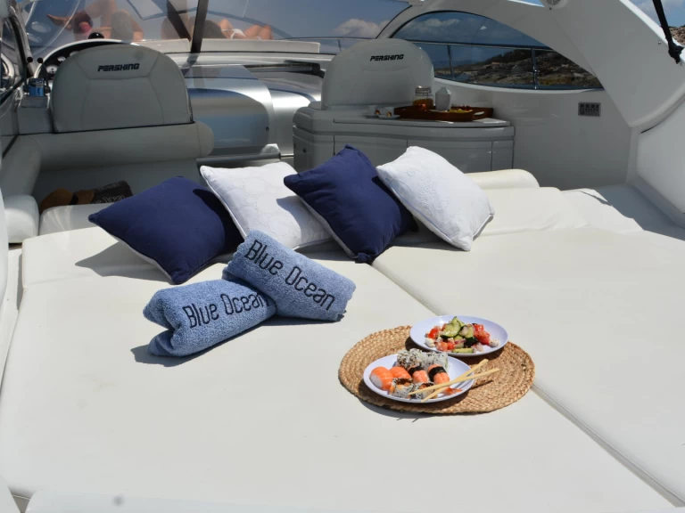 Rent a Pershing Pershing 37 Ibiza Town