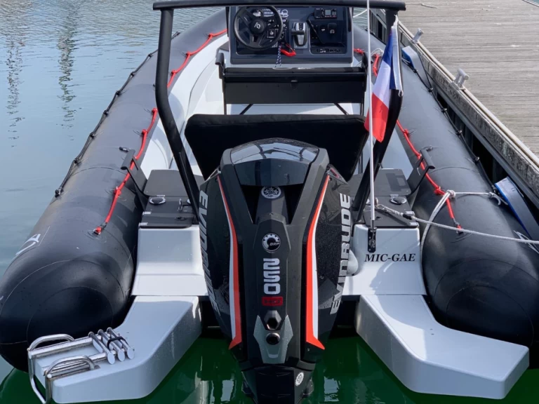 RIB for rent Les Sables-d'Olonne at the best price
