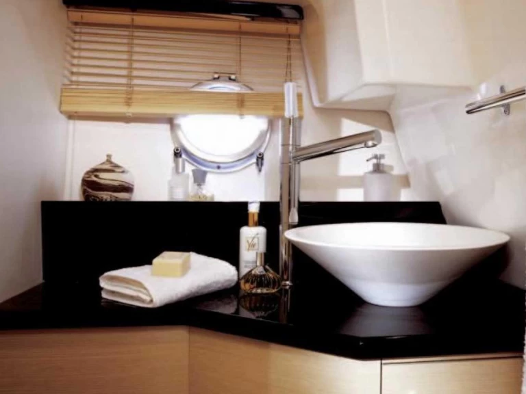 Motorboat rental in Ibiza Town - Sessa Marine Key Largo 30