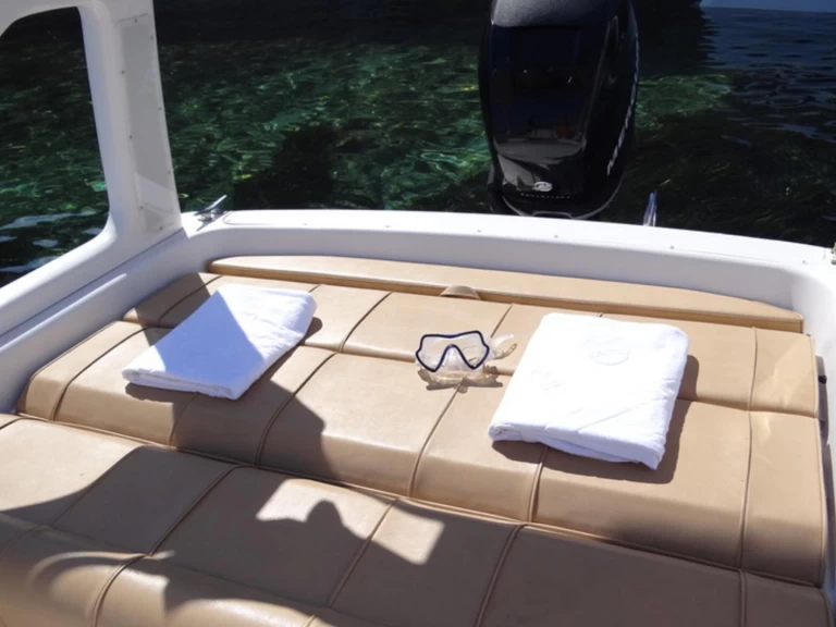 Motorboat rental with or without captain Sessa Marine Ibiza Town
