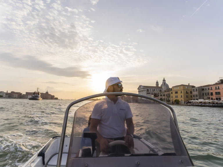 Motorboat rental in Mestre - Brube Mose 17