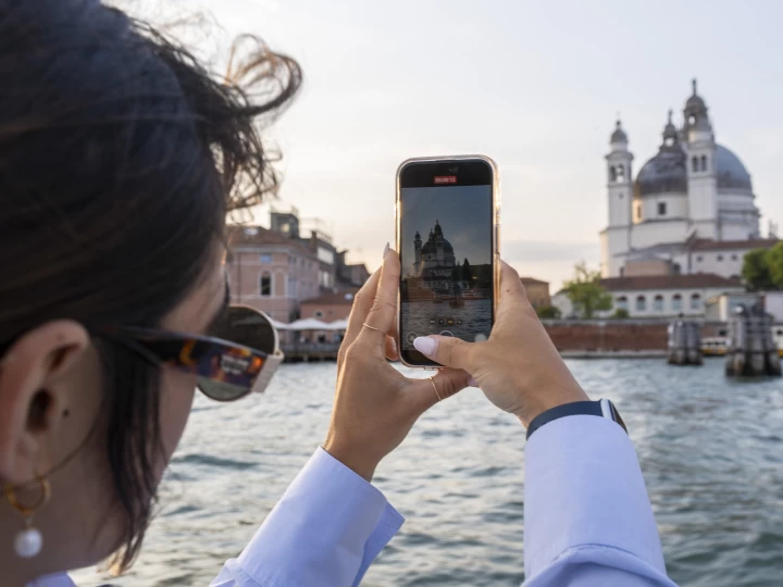 Bareboat Rental Motorboat Brube with a boat licence