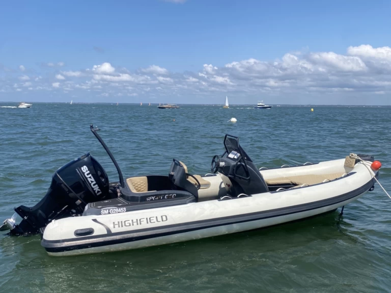 Boat rental Highfield Highfield Sport 650 in Arcachon on Samboat