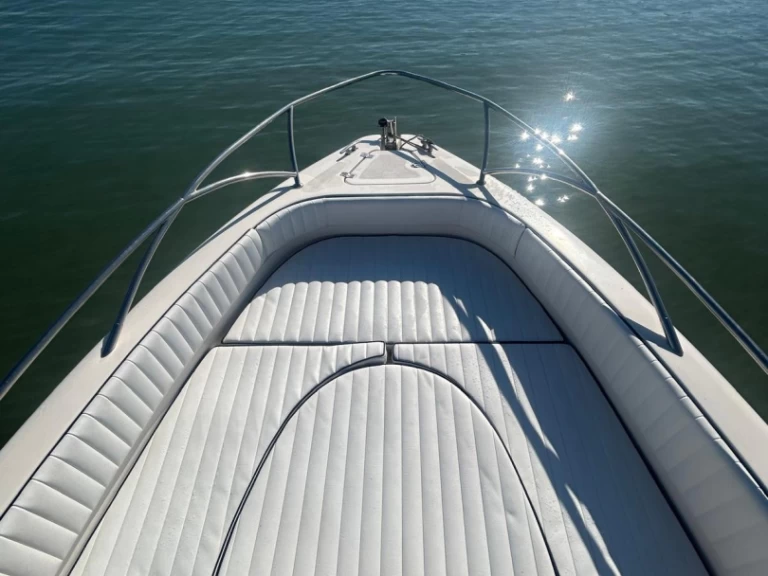 Bareboat Rental Motorboat Mano Marine with a boat licence