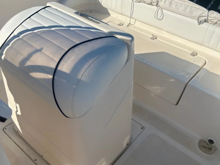 Motorboat for rent Porto San Giorgio at the best price