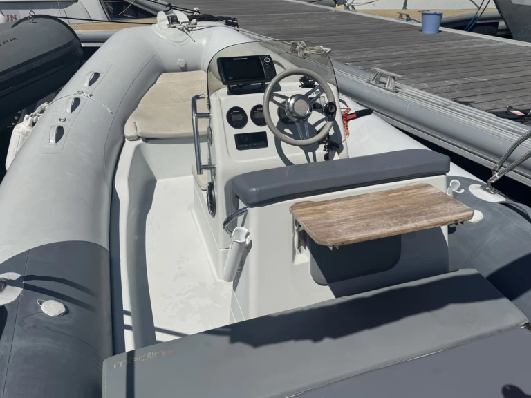 RIB rental in Port la Forêt - Zodiac Medline 580