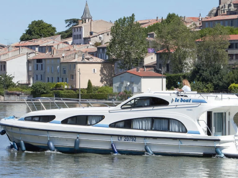 Boat rental Le Boat Elegance in Trèbes on Samboat