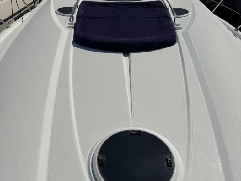 Motorboat rental in Roquebrune-Cap-Martin - Sunseeker Portofino 53