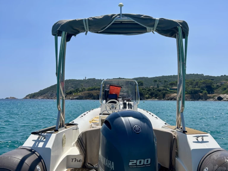 Capelli Tempest 700 in Port Cogolin on SamBoat