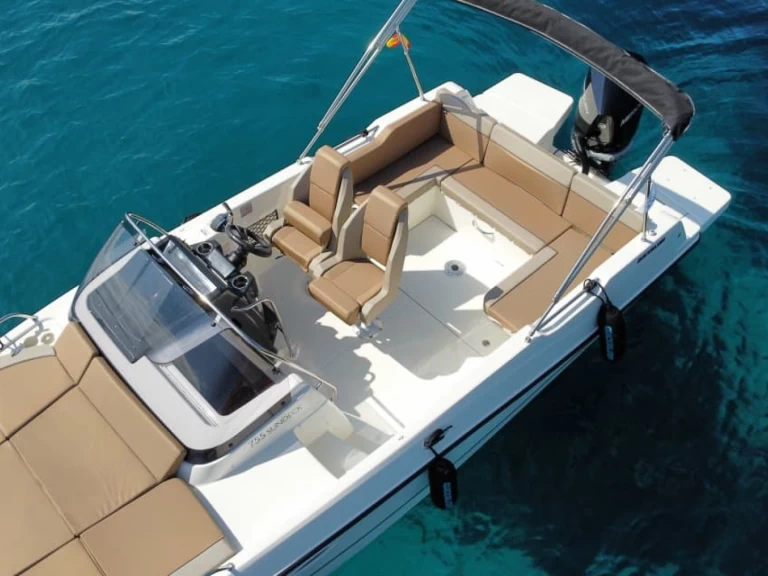 Motorboat rental with or without captain Quicksilver Cambrils