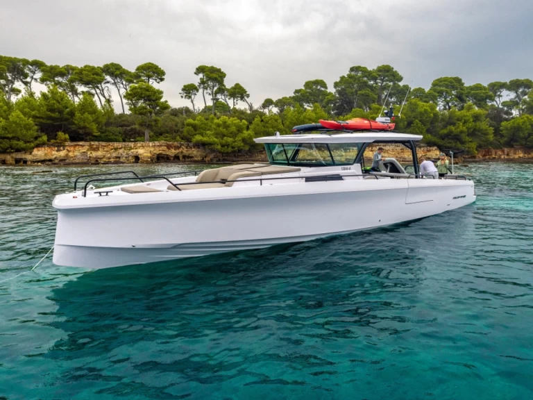 Rent a Axopar Axopar 45 Cross Top Seget Donji